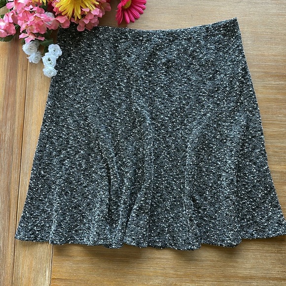 Roz & Ali Women’s Black and White Tweed Skirt Size Large - Picture 1 of 5